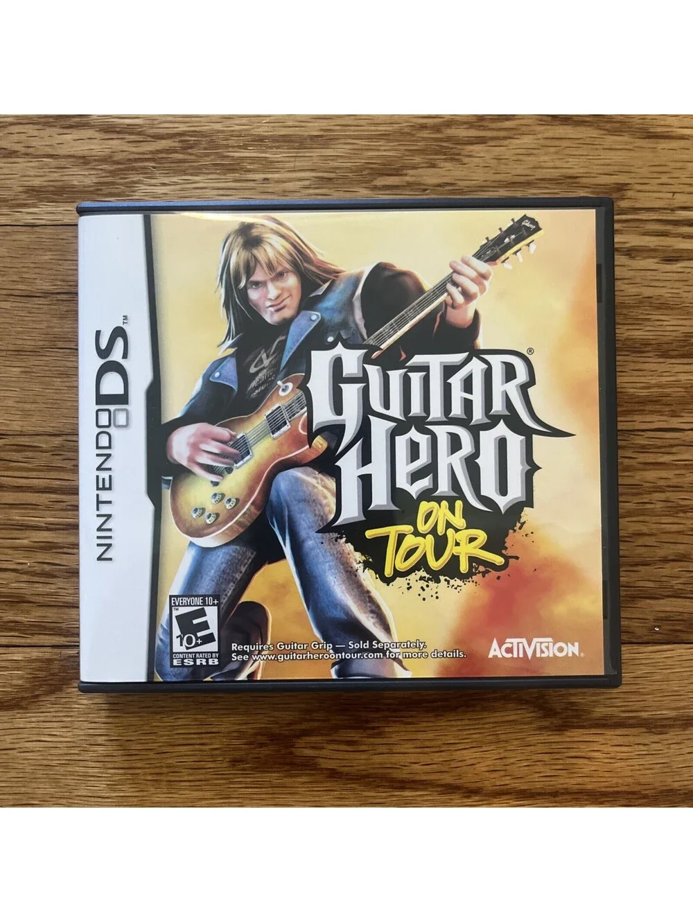 Guitar Hero: On Tour (Nintendo DS, 2008) W/ Game & Manual - TESTED